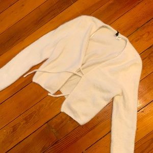 H&M white sweater